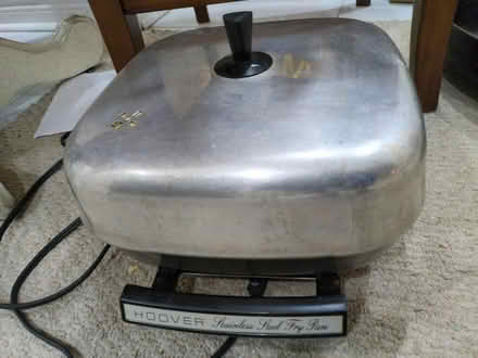 Photo of free Electric fringe pan (Wanless and Chinguacousy) #1