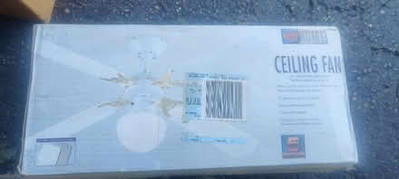 Photo of free Small ceiling fan (60136) #1