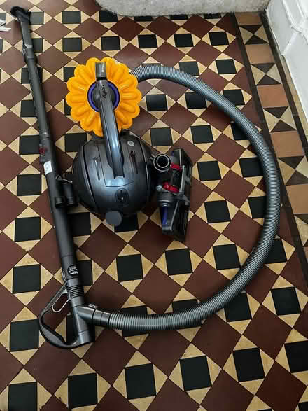 Photo of free Vacuum cleaner (South Ealing) #1