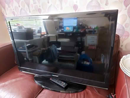 Photo of free Blaupunkt TV (Denby Dale HD8) #1