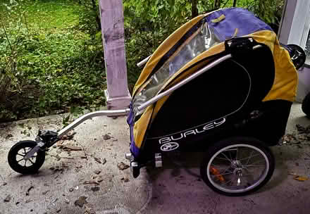 Photo of free Bike trailer / Burley Solo (Falls Church/Mclean area) #2