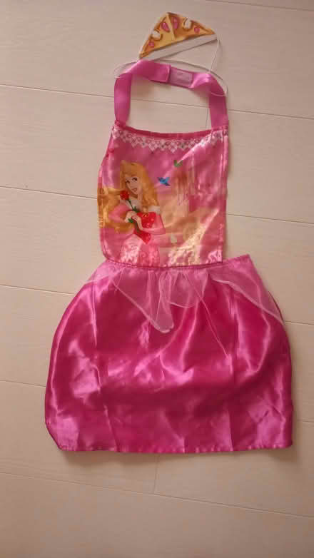 Photo of free Disney pinafore costume (Woodford E18) #1
