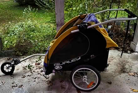 Photo of free Bike trailer / Burley Solo (Falls Church/Mclean area) #1