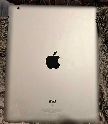 Photo of free OLD iPad 16GB with adapters (Braunstone, LE3) #3