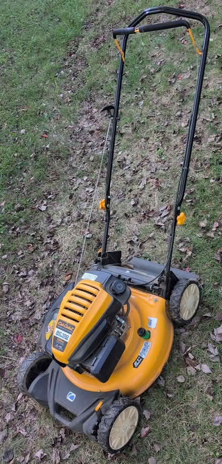 Photo of free Cub Cadet push mower (needs tuneup) (Fairview Heights) #1
