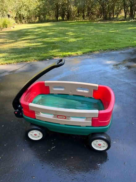 Photo of free Little Tykes Wagon (Wattles and Squirrel) #1