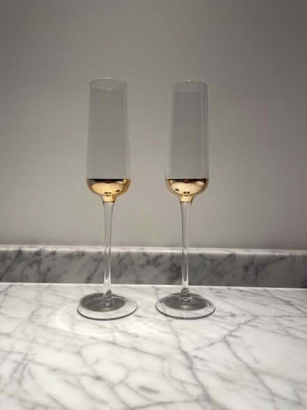 Photo of free Pair of fizz glasses (G61) #1