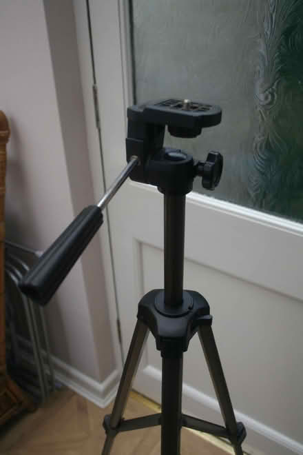 Photo of free camera tripod (Brookhouse LA2) #2
