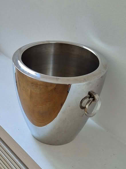 Photo of free Ice bucket (Earls Court SW10) #3