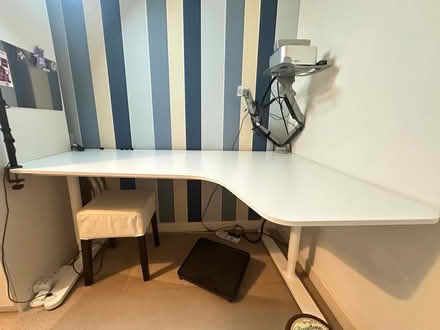 Photo of free ikea bekant desk (SE8) #1