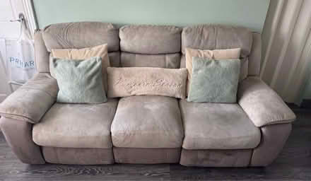 Photo of free Electric recliner sofa (Hollington TN38) #1