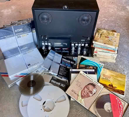 Photo of free Reel to Reel player & Tapes (Near Kipling & Eglinton) #1
