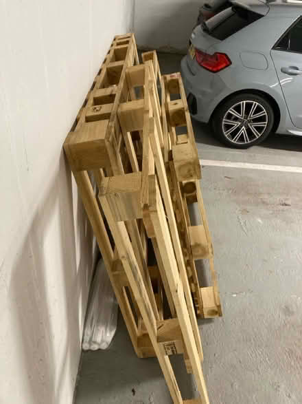 Photo of free X4 wooden pallets (Reigate RH2) #3