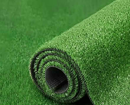 Photo of Astro turf off cuts (Stevenage (pin green) SG1) #1