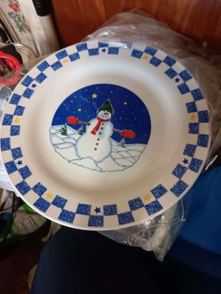 Photo of free Snowman patterned Plates and Bowls (Knaresborough HG5) #1