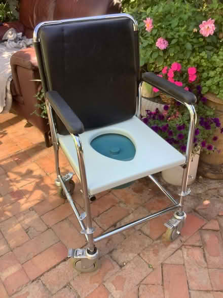 Photo of free Commode (Greenhithe) #1