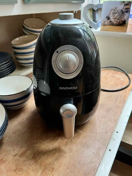 Photo of free Small air fryer (Cookham Dean, SL6) #1