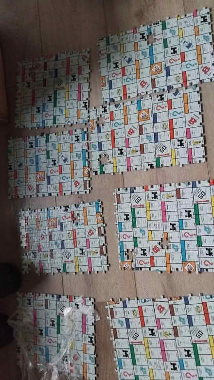 Photo of free Jifsaw (Leith st EH1) #1