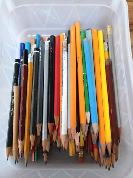 Photo of free Box of pencils (Bloomfield) #1