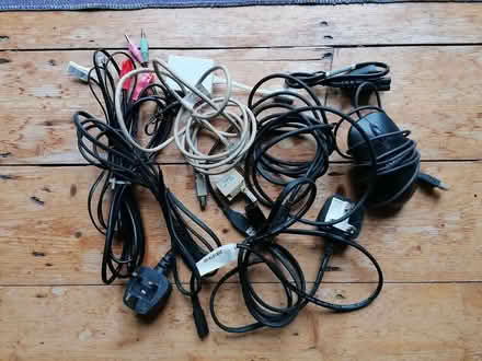 Photo of free Computer/printer/telecoms cables (Dorchester) #1