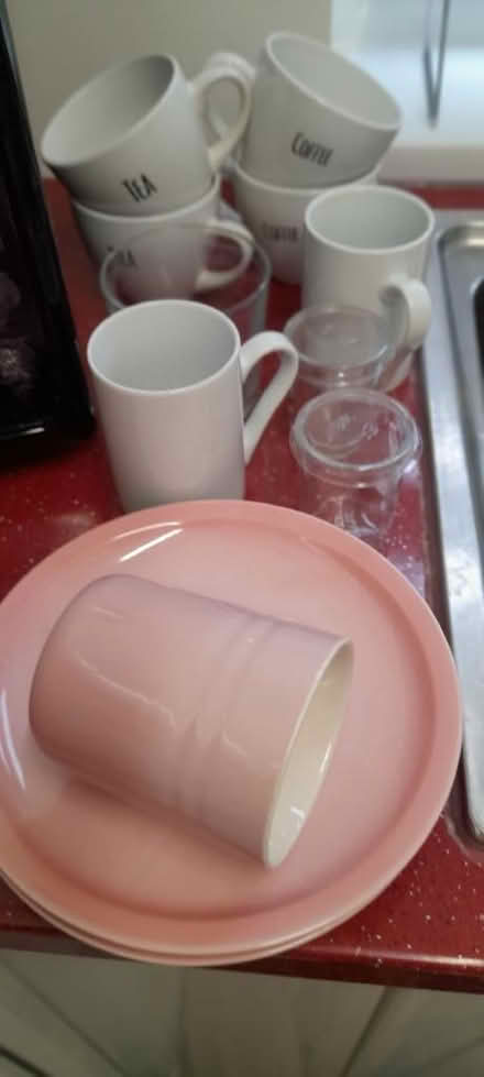 Photo of free Some mugs,plates and small glass containers with lids of (Welling DA16) #1