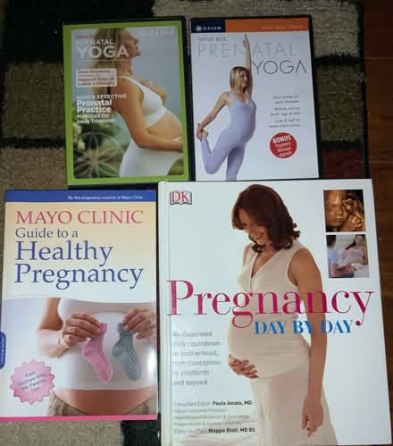 Photo of free books and yoga DVDs for pregnancy (Bowers x El Camino) #1