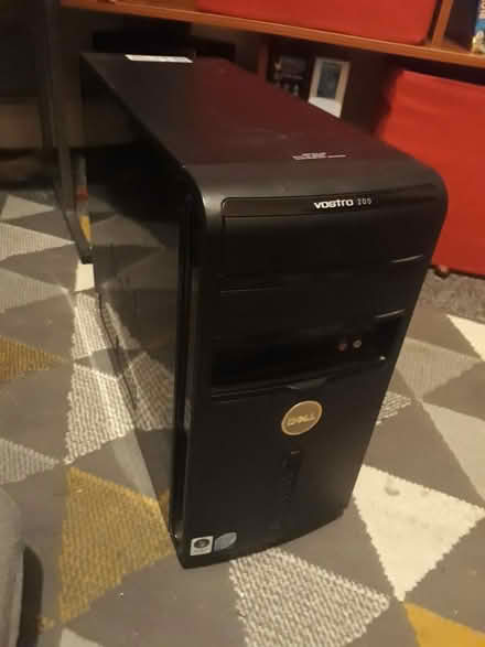 Photo of free Pc tower. 2.2ghz 8Gb ram (B29 7QE) #1