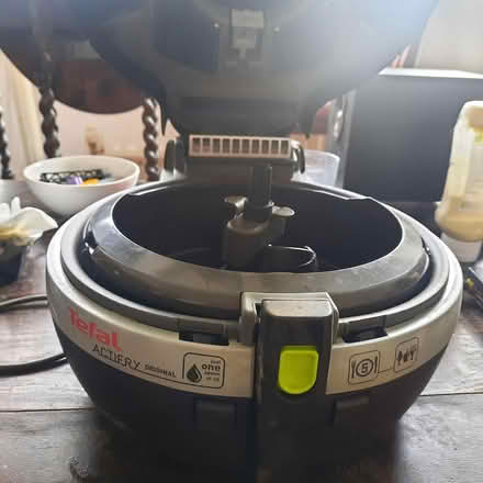 Photo of free Air Fryer (Florence Park OX4) #3