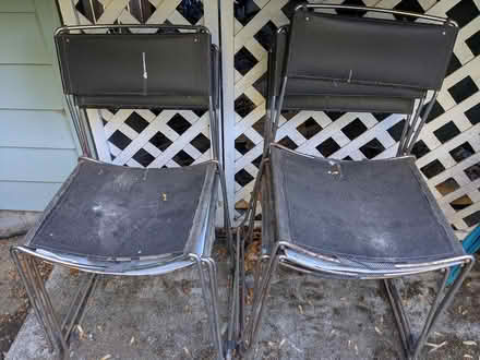 Photo of free Mid-century-ish chairs rough shape (Maple Leaf Seattle) #1