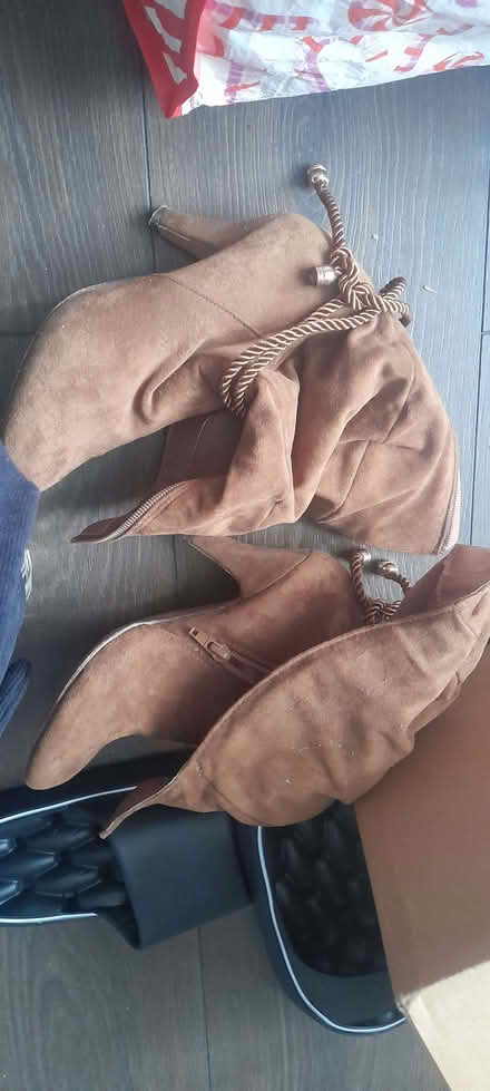 Photo of free High heels brown boots (West Midlands B32) #1