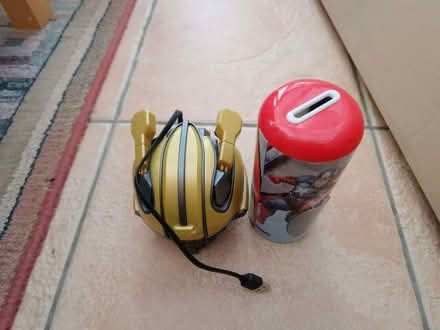 Photo of free Speaker and money box (Roslin EH25) #2