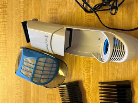 Photo of free Remington vacuum razor (East Hollywood) #4