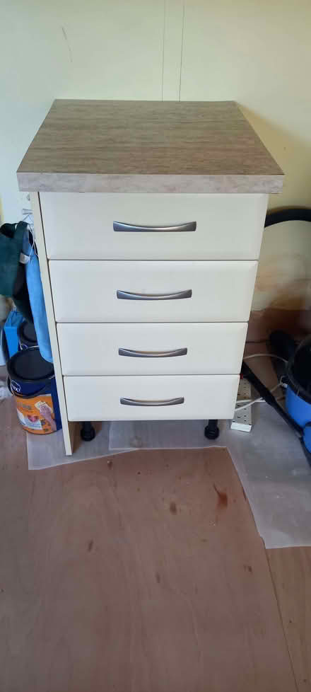 Photo of free Kitchen draws (Ashton Green BN8) #1