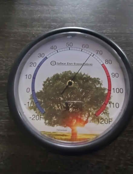Photo of free Outdoor Thermometer (Springfield - Scenic Hills) #1