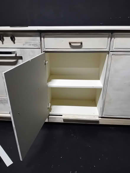 Photo of free Kitchen set piece (155 Talgarth Road w14 9da) #2