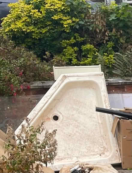 Photo of free ceramic shower tray and doors (Birmingham B26) #1