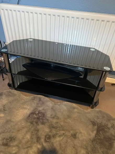 Photo of free Tv stand (Fulham) #1