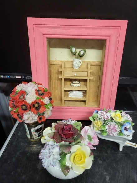 Photo of free Ornaments and picture (Dursley) #1