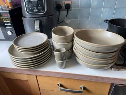 Photo of free Collection of great crockery (Teddington TW11) #1