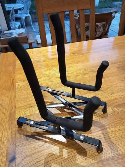 Photo of free STAND for violin, ukulele, mandolin (New Malden KT3) #2