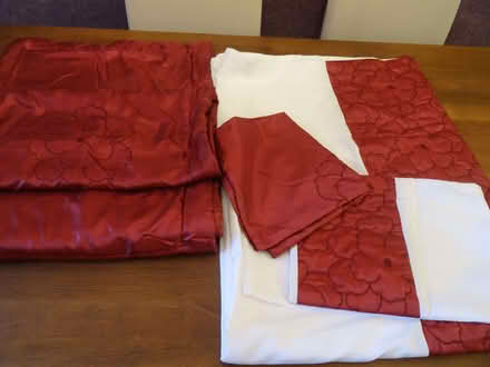 Photo of free Single Quilt Cover set (Seaham SR7) #1