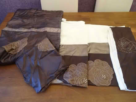 Photo of free Single bed Duvet set. (Seaham SR7) #1