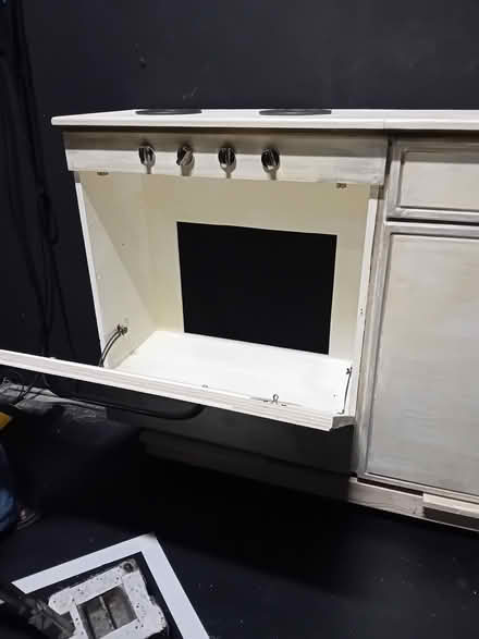 Photo of free Kitchen set piece (155 Talgarth Road w14 9da) #3
