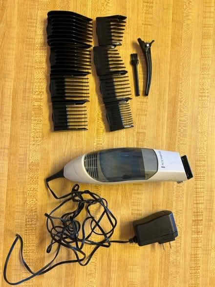 Photo of free Remington vacuum razor (East Hollywood) #2