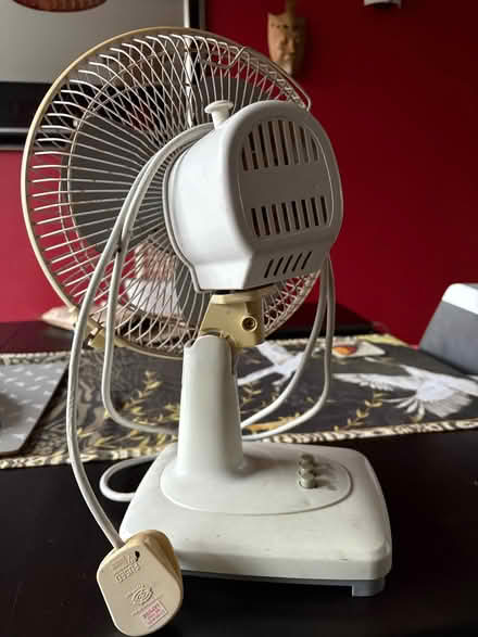 Photo of free Small electric fan (Stretford M32) #2