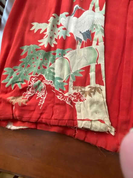 Photo of free Red silk kimono (Nr Fresh Pond & Mt Auburn Cem.) #2
