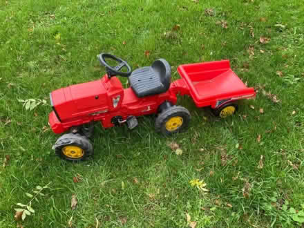 Photo of free Child’s tractor and trailer (Chilton OX11) #1