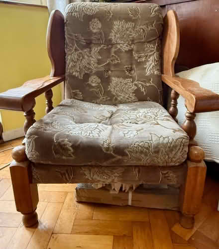 Photo of free Sofa and two chairs (BT48) #3