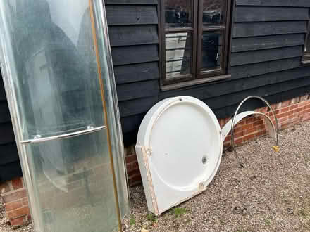 Photo of free Corner Shower-round enclosure (CM3 East Hanningfield.) #1
