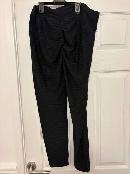 Photo of free Leggings (Crosby) #2